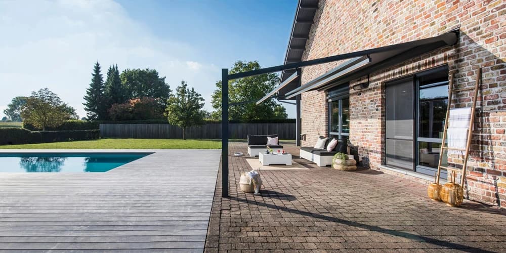 Pergola toile vs bioclimatique : comment choisir ?
